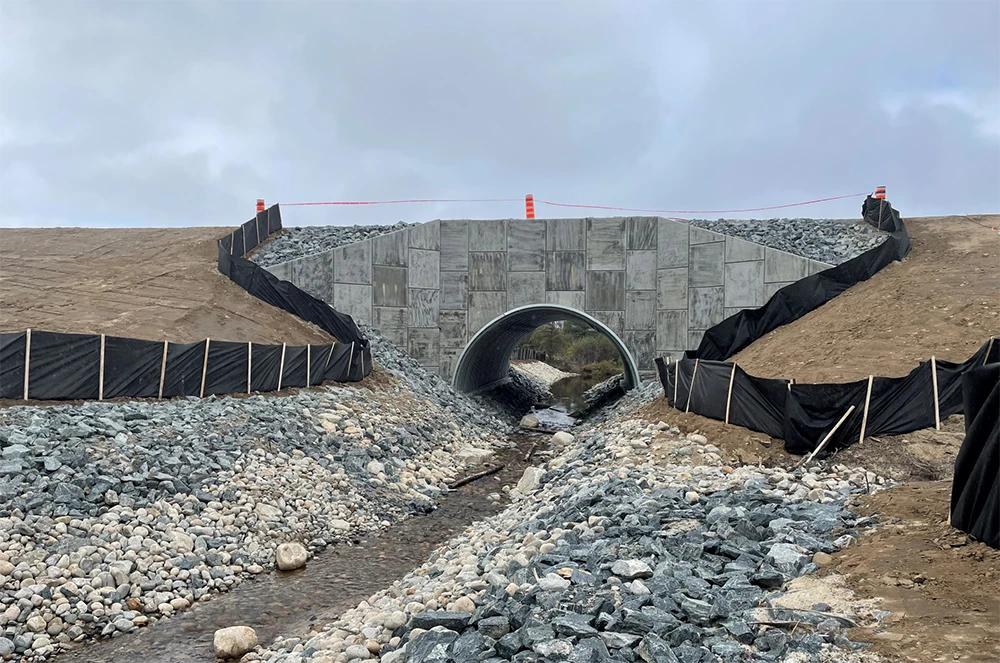 Route Billy Diamond, Remplacement de ponceaux complexes